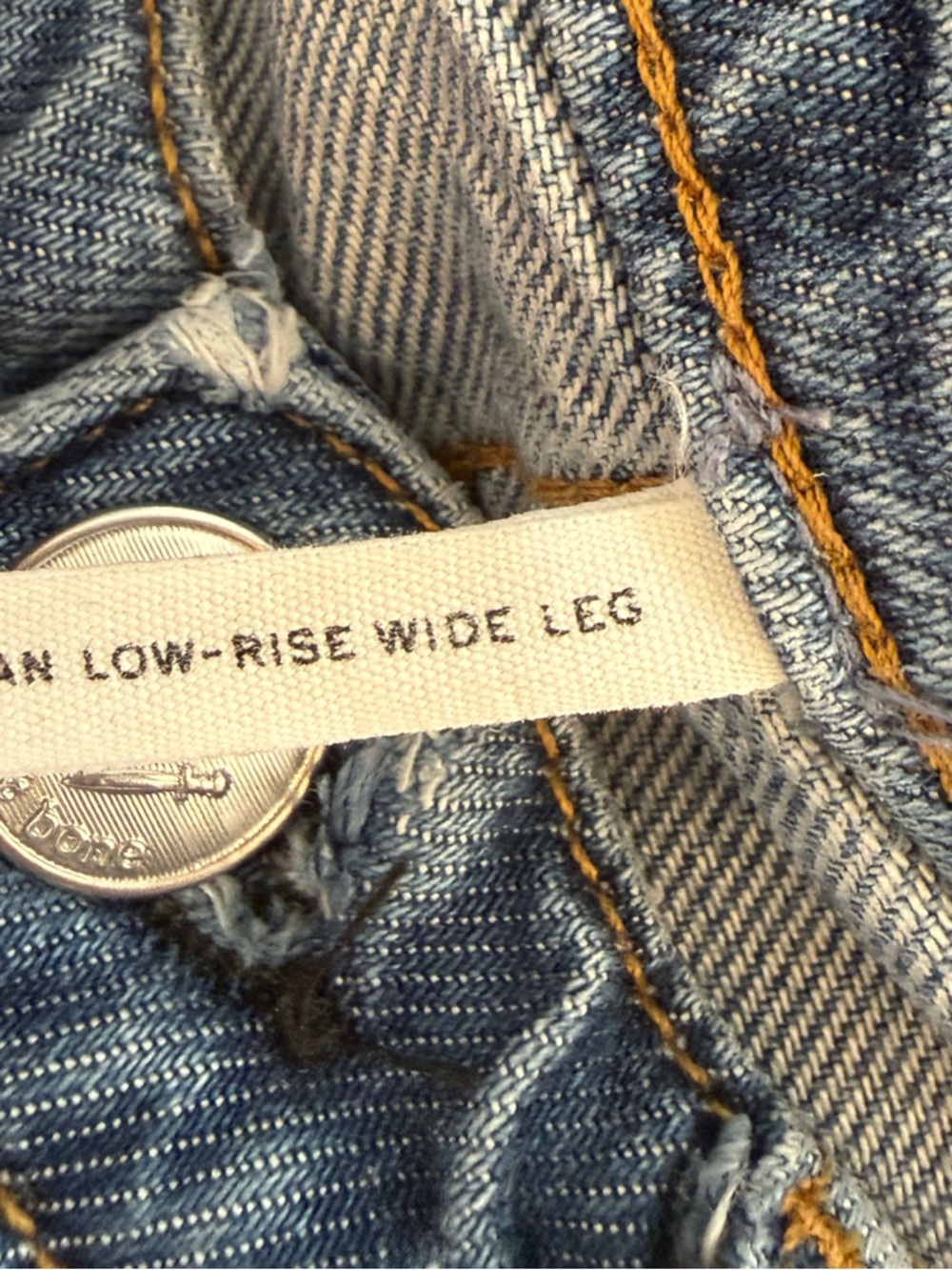 Rag & Bone Logan Low-Rise Wide Leg Jeans Lily Wash Featherweight Denim Size 26 - Picture 6 of 9